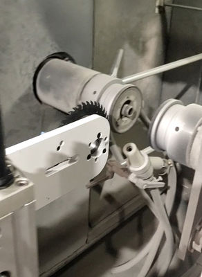 ロボット と 共 に 精密 な サーブ 刃 の CNC 砂 吹き 機