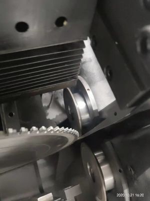 高精度 高精度 CNC サーブブレード 磨き機